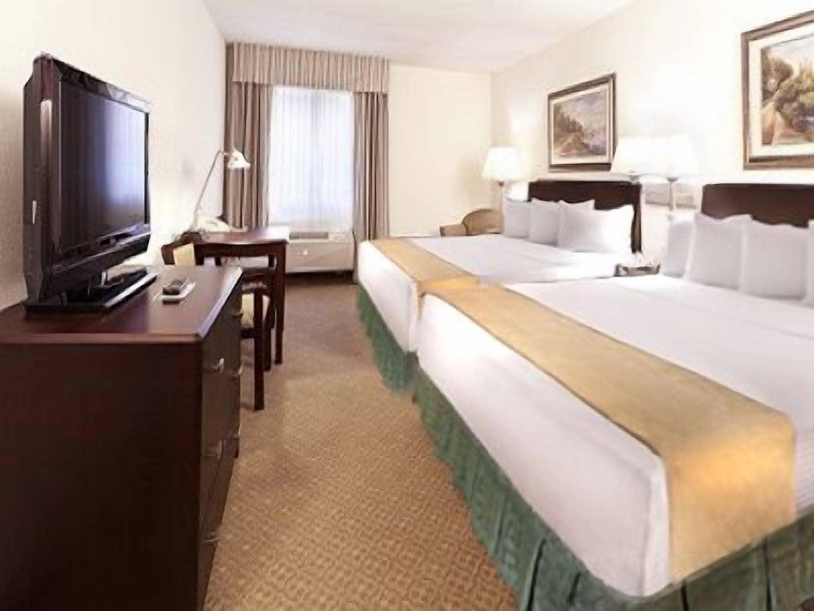 Ann Arbor Regent Hotel And Suites Zewnętrze zdjęcie