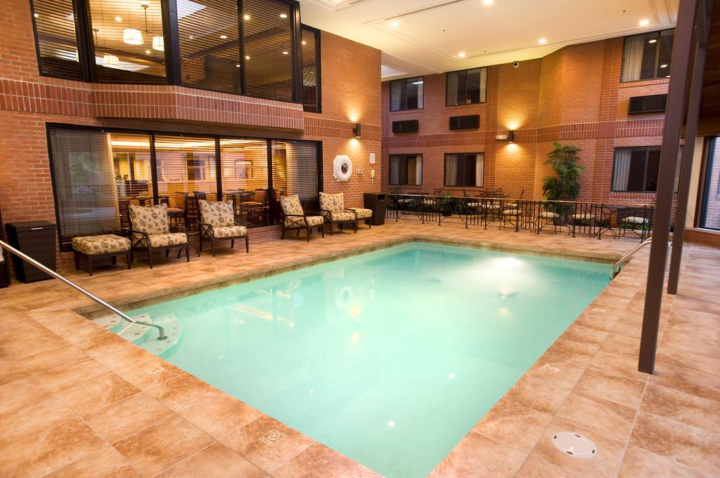 Ann Arbor Regent Hotel And Suites Zewnętrze zdjęcie