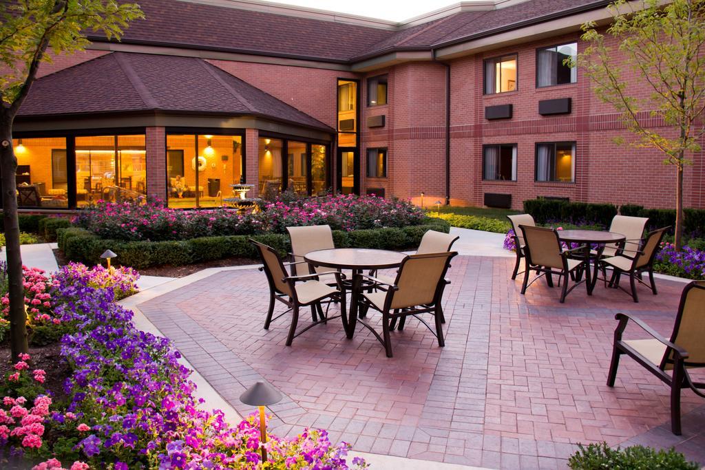 Ann Arbor Regent Hotel And Suites Zewnętrze zdjęcie