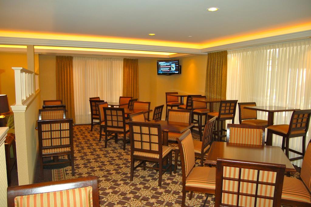 Ann Arbor Regent Hotel And Suites Restauracja zdjęcie